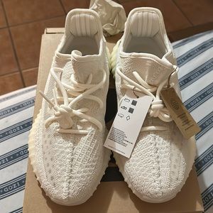 Brand new Yeezy  boost 350 V2! 100% authentic!!